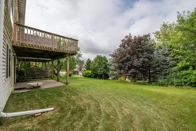 1116  Autumn Dr #1116, West Bend, WI 53090 - Photo 3