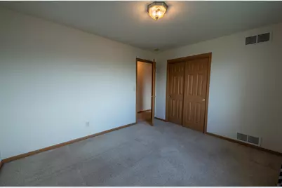 1116  Autumn Dr #1116, West Bend, WI 53090 - Photo 27
