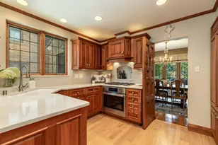 5859 N Maitland Ct, Whitefish Bay, WI 53217 - Photo 9