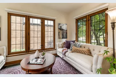 5859 N Maitland Ct, Whitefish Bay, WI 53217 - Photo 13