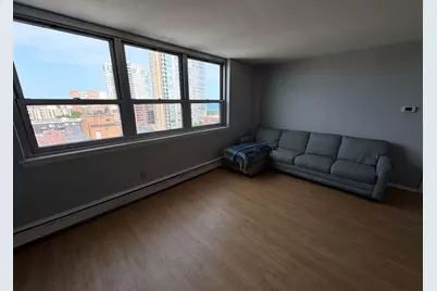 1707 N Prospect Ave #12D, Milwaukee, WI 53202 - Photo 5