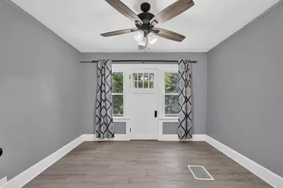 6903  27th Ave, Kenosha, WI 53143 - Photo 9