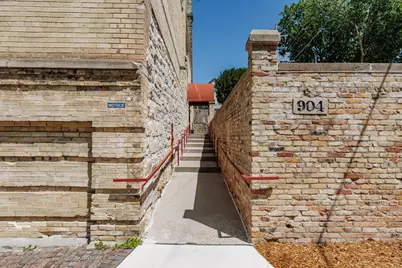 904 E Pearson St #115, Milwaukee, WI 53202 - Photo 25