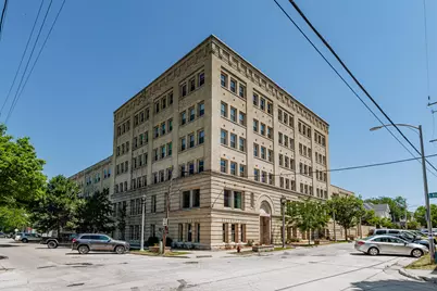904 E Pearson St #115, Milwaukee, WI 53202 - Photo 27