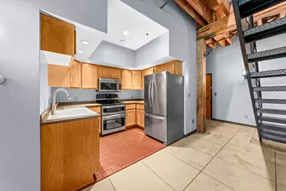 904 E Pearson St #115, Milwaukee, WI 53202 - Photo 11