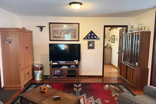 357 Wainwright Ave, Burlington, WI 53105 - Photo 5