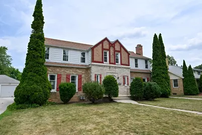 616 N 104th St #618, Wauwatosa, WI 53226 - Photo 3