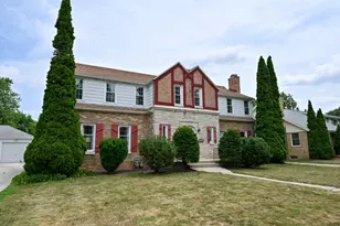 616 N 104th St, Wauwatosa, WI 53226 - Photo 3