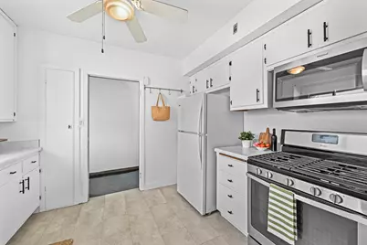 616 N 104th St #618, Wauwatosa, WI 53226 - Photo 21