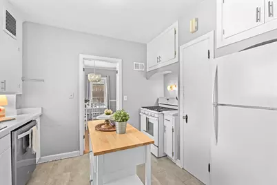 616 N 104th St #618, Wauwatosa, WI 53226 - Photo 9