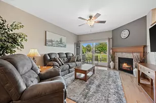 224 Wildflower Cir, Port Washington, WI 53074 - Photo 9