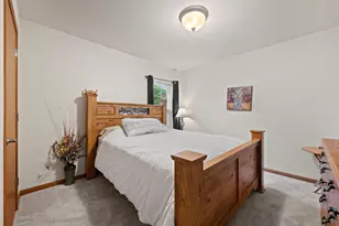 224 Wildflower Cir, Port Washington, WI 53074 - Photo 15
