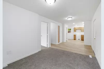 4892 N 26th St, Milwaukee, WI 53209 - Photo 11