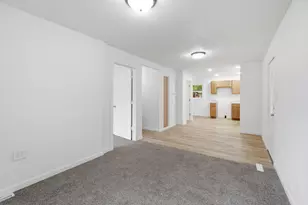 4892 N 26th St, Milwaukee, WI 53209 - Photo 11