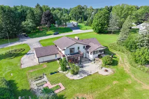 N113W13099 Crestview Dr, Germantown, WI 53022 - Photo 33