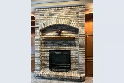 3601 S Barker Ln, Appleton, WI 54915 - Photo 7