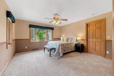 1227 W Sherman Ave, Fort Atkinson, WI 53538 - Photo 31