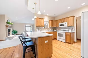 1227 W Sherman Ave, Fort Atkinson, WI 53538 - Photo 23