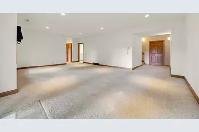 1227 W Sherman Ave, Fort Atkinson, WI 53538 - Photo 45