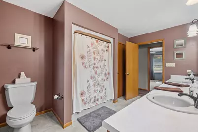 4023 N 52nd St, Sheboygan, WI 53083 - Photo 9