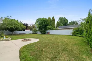 4709 Laurie Ln, Two Rivers, WI 54241 - Photo 35