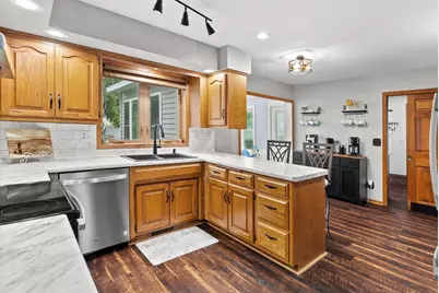4709  Laurie Ln, Two Rivers, WI 54241 - Photo 3