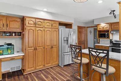 4709  Laurie Ln, Two Rivers, WI 54241 - Photo 7