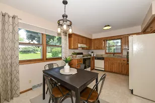 4690 Parkhurst Dr, Brookfield, WI 53045 - Photo 15