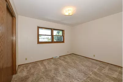 4690  Parkhurst Dr, Brookfield, WI 53045 - Photo 31