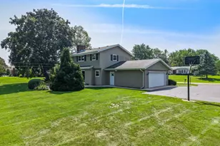 4690 Parkhurst Dr, Brookfield, WI 53045 - Photo 35