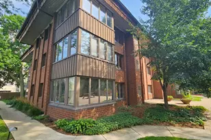 1229 N Jackson St, Milwaukee, WI 53202 - Photo 15