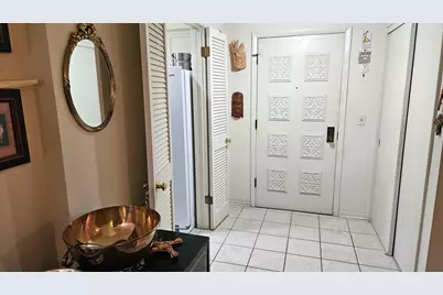 1229 N Jackson St #101, Milwaukee, WI 53202 - Photo 21