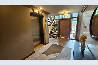 1229 N Jackson St #101, Milwaukee, WI 53202 - Photo 13