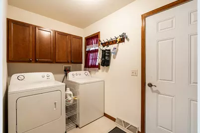 213  Gosdeck Ln, Johnson Creek, WI 53038 - Photo 19