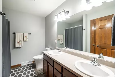 213  Gosdeck Ln, Johnson Creek, WI 53038 - Photo 11