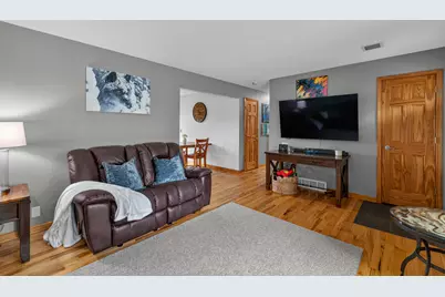 W243N6591  Westhaven Dr, Sussex, WI 53089 - Photo 7