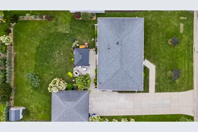 W243N6591  Westhaven Dr, Sussex, WI 53089 - Photo 27