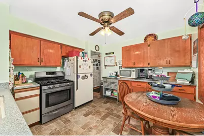 7822 W Palmetto Ave, Milwaukee, WI 53218 - Photo 7