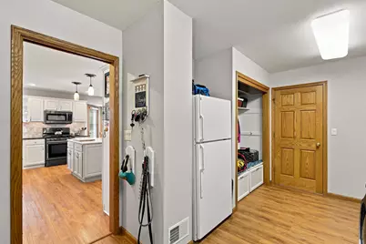 714  Audubon Rd, Howards Grove, WI 53083 - Photo 11