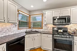 714 Audubon Rd, Howards Grove, WI 53083 - Photo 7