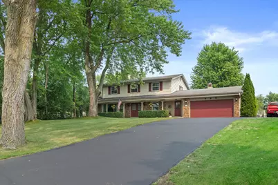 W227S4508  Patricia Ln, Waukesha, WI 53189 - Photo 1