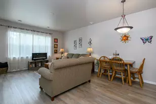 W129N6811 Northfield Dr, Menomonee Falls, WI 53051 - Photo 13