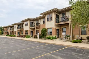 W129N6811 Northfield Dr, Menomonee Falls, WI 53051 - Photo 3
