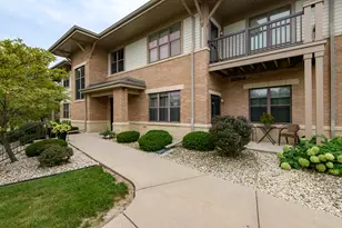 W129N6811 Northfield Dr, Menomonee Falls, WI 53051 - Photo 1