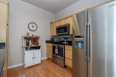 W129N6811  Northfield Dr #107, Menomonee Falls, WI 53051 - Photo 9