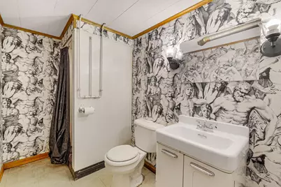 4411 W Custer Ave, Milwaukee, WI 53218 - Photo 15