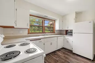 4411 W Custer Ave, Milwaukee, WI 53218 - Photo 5