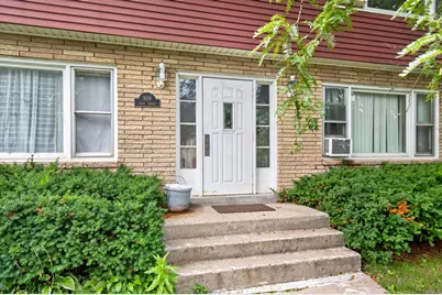 809  John St, Waukesha, WI 53188 - Photo 3
