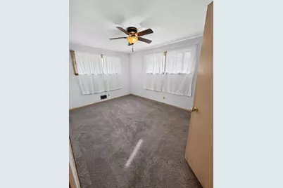 809  John St, Waukesha, WI 53188 - Photo 19