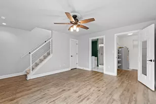 1515 N Van Buren St, Milwaukee, WI 53202 - Photo 9